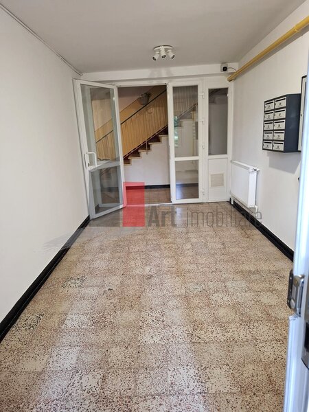 Titan, apartament 3 camere decomandat, bloc H, str. Rotunda, parter