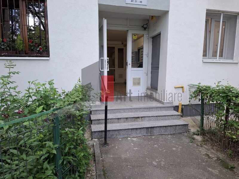 Titan, apartament 3 camere decomandat, bloc H, str. Rotunda, parter