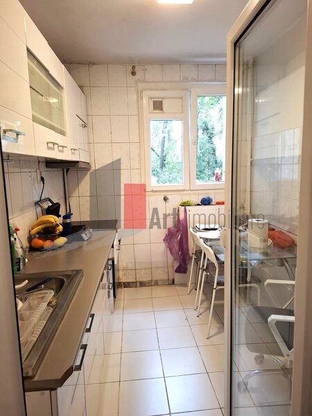 Titan, apartament 3 camere decomandat, bloc H, str. Rotunda, parter