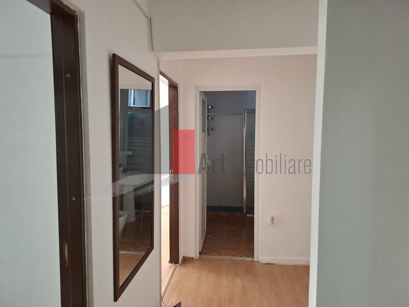 Titan, apartament 3 camere decomandat, bloc H, str. Rotunda, parter